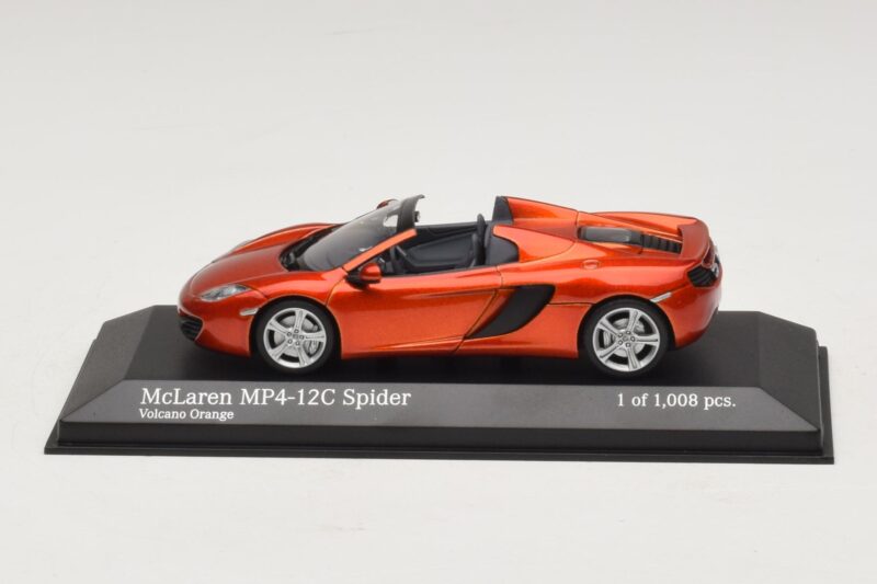 McLaren MP4-12C Spider Oranžna Metalik Minichamps 1:43 530133030 Kovina