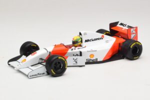 McLaren MP4/8 Ford #8 A. Senna Winner European GP 1993 Minichamps 1:18 540931818 Kovina