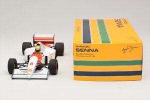 McLaren MP4/8 Ford #8 A. Senna Winner Japanese GP 1993 Minichamps 1:18 540931878 Kovina – slika 3 od 7