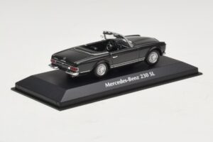 Mercedes 230 SL W113 Siv Maxichamps 1:43 94003231 Kovina – slika 2 od 4