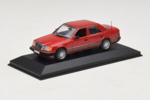 Mercedes 300D W124 Turbo Rdeč Minichamps 1:43 3210 Kovina – slika 2 od 4