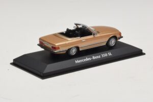 Mercedes 350 SL R107 Zlat Maxichamps 1:43 940033431 Kovina – slika 2 od 4