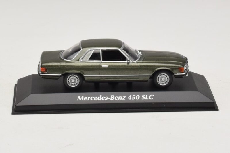 Mercedes 450 SLC C107 Temno Zelena Metalik Maxichamps 1:43 Mercedes 450 SLC C107 Temno Zelena Metalik Maxichamps 1:43 940033420 Kovina