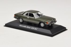 Mercedes 450 SLC C107 Temno Zelena Metalik Maxichamps 1:43 940033420 Kovina – slika 3 od 4