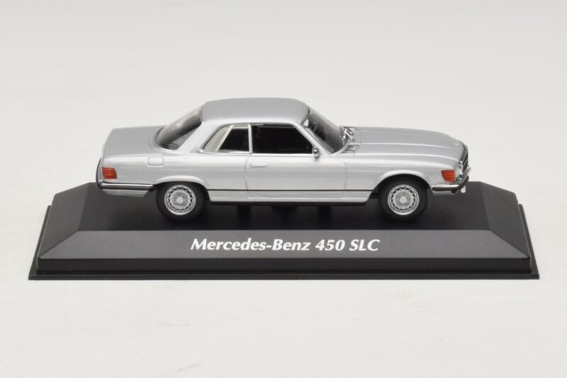 Mercedes 450 SLC C107 Srebrn Maxichamps 1:43 940033421 Kovina