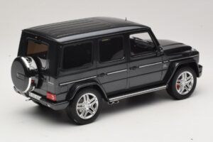 Mercedes AMG G63 W463 Črn GT Spirit 1:18 GT035 Smola – slika 2 od 6