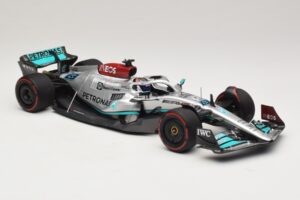 Mercedes AMG Petronas W13 E Performance #63 G. Russell Spanish GP 2022 Minichamps 1:18 110220063 Kovina – slika 4 od 7
