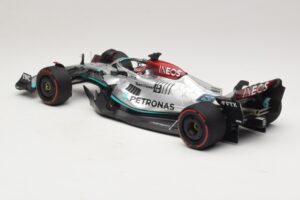Mercedes AMG Petronas W13 E Performance #63 G. Russell Spanish GP 2022 Minichamps 1:18 110220063 Kovina – slika 5 od 7