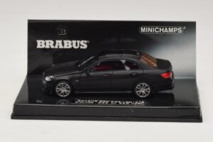 Mercedes Brabus 850 E63 W212 Mat Črna Minichamps 1:43 437034101 Kovina