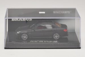 Mercedes Brabus 850 E63 W212 Mat Črna Minichamps 1:43 437034101 Kovina – slika 4 od 5