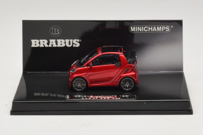 Mercedes Brabus Ultimate 120 Kabriolet Rdeč Minichamps 1:43 Mercedes Brabus Ultimate 120 Kabriolet Rdeč Minichamps 1:43 437032730 Kovina