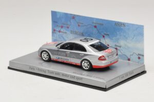Mercedes E-Class #5 Team Auto Motor und Sport Rally Paris-Peking 2007 Minichamps 1:43 B66962261 Kovina – slika 3 od 5