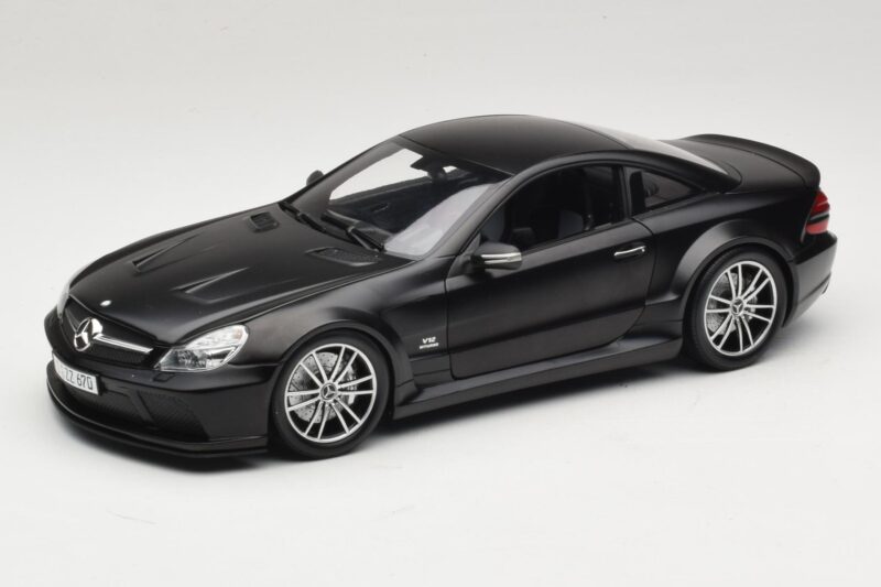 Mercedes SL65 AMG R230 Black Series Matt Black Minichamps 1:18 100038121 Kovina