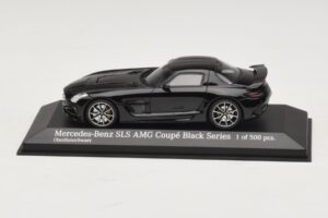 Mercedes SLS AMG C197 Black Series Črna Metalik Minichamps 1:43 437033020 Kovina