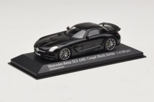 Mercedes SLS AMG C197 Black Series Črna Metalik Minichamps 1:43 437033020 Kovina – slika 2 od 4