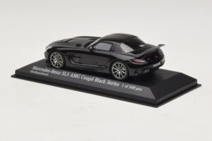 Mercedes SLS AMG C197 Black Series Črna Metalik Minichamps 1:43 437033020 Kovina – slika 3 od 4
