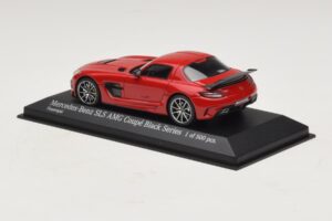 Mercedes SLS AMG C197 Black Series Rdeč Minichamps 1:43 437033021 Kovina – slika 3 od 4