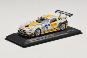 Mercedes SLS AMG GT3 #21 Rowe Racing Hartung / Heyer Nurburgring 24 Hours 2013 Minichamps 1:43 410133221 Kovina – slika 2 od 4