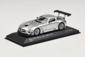 Mercedes SLS AMG GT3 Srebrn Minichamps 1:43 410113202 Kovina – slika 2 od 4