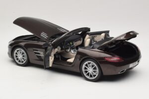 Mercedes SLS AMG Sepang Brown Minichamps 1:18 B66960080 Kovina – slika 6 od 9