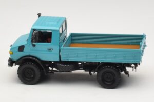 Mercedes Unimog 1300 L Kamion s Ploščadjo Moder Minichamps 1:43 439033020 Kovina – slika 3 od 6