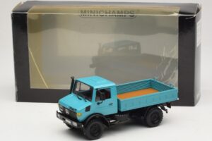 Mercedes Unimog 1300 L Kamion s Ploščadjo Moder Minichamps 1:43 439033020 Kovina – slika 6 od 6