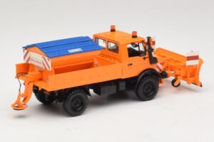 Mercedes Unimog 1300 L Snežni Plug Oranžen Minichamps 1:43 439033060 Kovina – slika 2 od 6