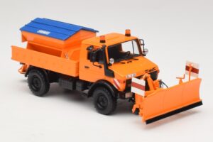 Mercedes Unimog 1300 L Snežni Plug Oranžen Minichamps 1:43 439033060 Kovina – slika 4 od 6