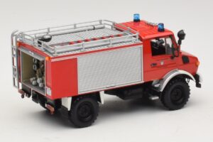 Mercedes Unimog 1300 L TLF 8/18 FF Oberammergau Minichamps 1:43 439033071 Kovina – slika 2 od 6
