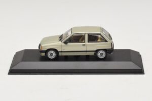 Opel Corsa A Svetlo Zelen Kovinski Minichamps 1:43 CORSA001 Kovina