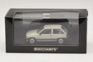 Opel Corsa A Svetlo Zelen Kovinski Minichamps 1:43 CORSA001 Kovina – slika 4 od 4