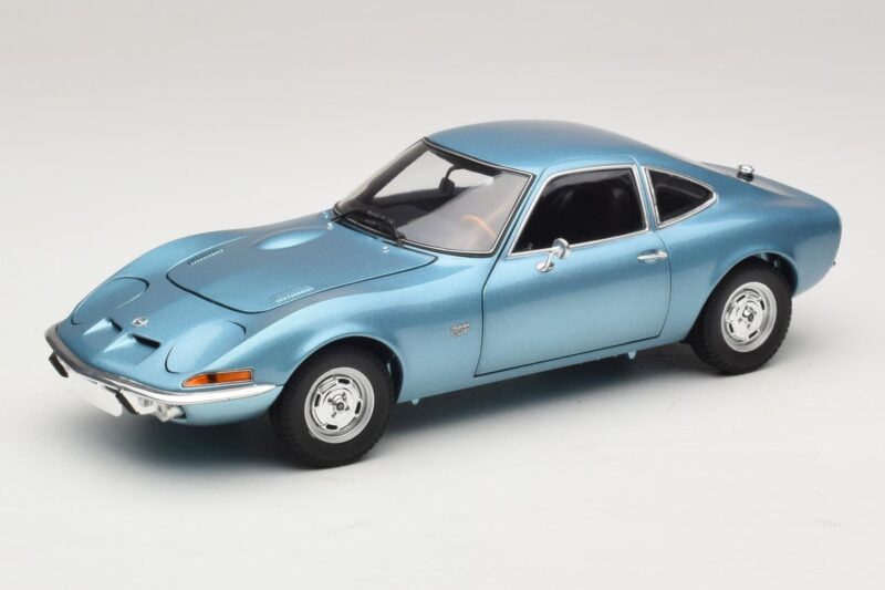 Opel GT Blue Metallic Minichamps 1:18 180049030 Kovina