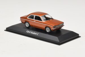 Opel Kadett C Bronast Kovinski Maxichamps 1:43 940045600 Kovina – slika 3 od 4
