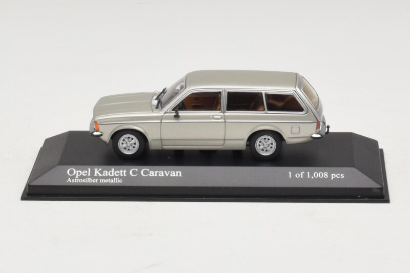 Opel Kadett C Caravan Silver Metallic Minichamps 1:43 Opel Kadett C Caravan Silver Metallic Minichamps 1:43 400048111 Kovina