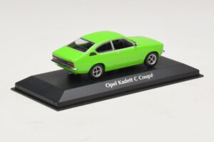 Opel Kadett C Coupe Zelen Maxichamps 1:43 940045621 Kovina – slika 2 od 4