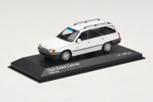 Opel Kadett E Caravan Bel Minichamps 1:43 400045911 Kovina – slika 2 od 4