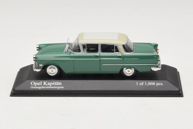 Opel Kapitan A Zelen Minichamps 1:43 Opel Kapitan A Zelen Minichamps 1:43 400048001 Kovina