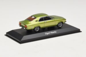 Opel Manta A Zelen Kovinski Maxichamps 1:43 940045501 Kovina – slika 2 od 4