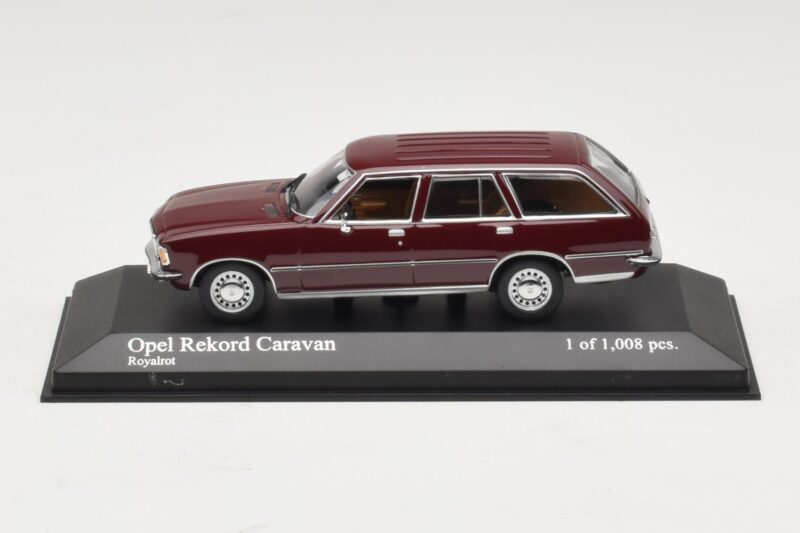 Opel Rekord D Caravan Rdeč Minichamps 1:43 Opel Rekord D Caravan Rdeč Minichamps 1:43 400044012 Kovina