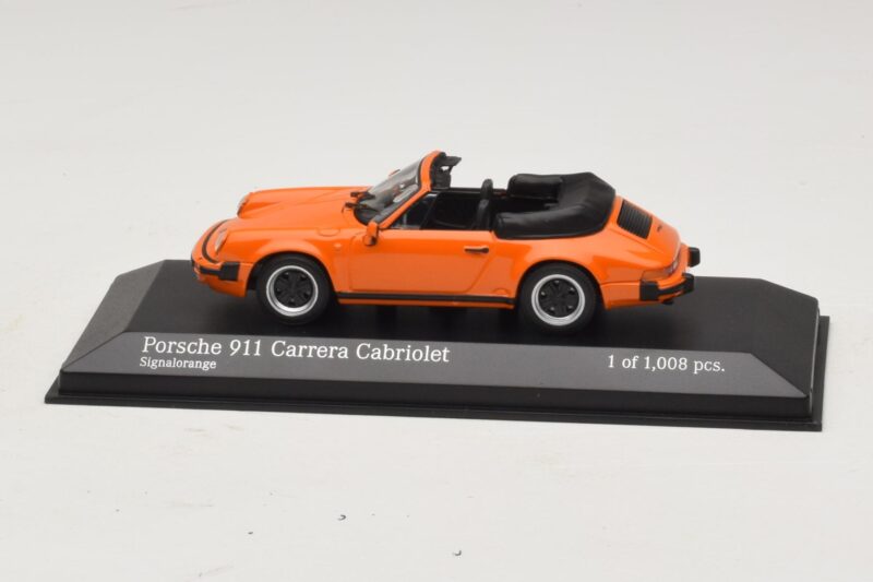 Porsche 911 930 Carrera Cabriolet Oranžna Minichamps 1:43 Porsche 911 930 Carrera Cabriolet Oranžna Minichamps 1:43 430062038 Kovina