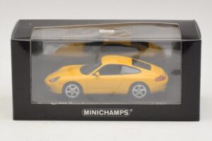 Porsche 911 991 Carrera Rumen Minichamps 1:43 410060221 Kovina – slika 4 od 4