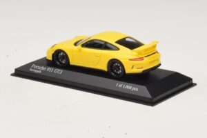 Porsche 911 991 GT3 Rumen Minichamps 1:43 410062021 Kovina – slika 3 od 4