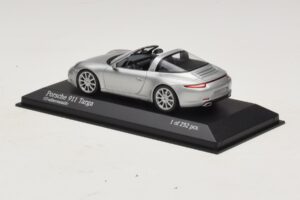 Porsche 911 991 Targa Srebrn Minichamps 1:43 410062442 Kovina – slika 3 od 4