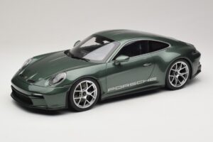 Porsche 911 992 S/T Malachite Green Metallic Norev 1:12 127552 Kovina