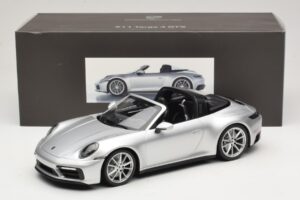Porsche 911 992 Targa 4 GTS Srebrn Minichamps 1:18 WAP0211460RTRG Kovina – slika 6 od 6