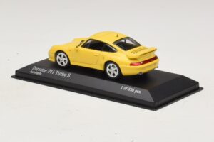 Porsche 911 993 Turbo S Rumen Minichamps 1:43 430069270 Kovina – slika 3 od 4