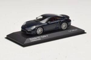 Porsche 911 996 Modra Kovinska Minichamps 1:43 400061180 Kovina – slika 2 od 4