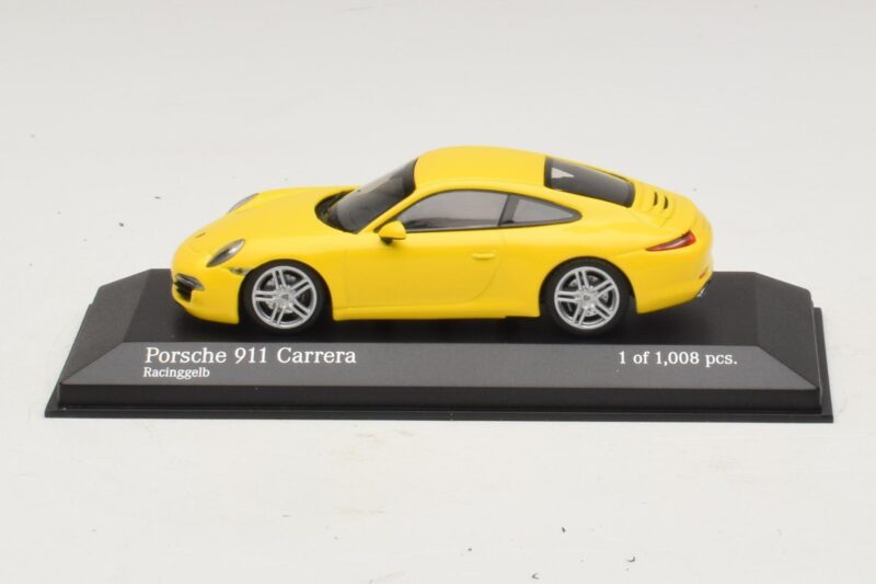 Porsche 911 996 Rumen Minichamps 1:43 Porsche 911 996 Rumen Minichamps 1:43 400061182 Kovina