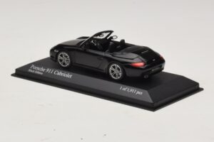 Porsche 911 997 Carrera Kabriolet Black Edition Minichamps 1:43 400066434 Kovina – slika 3 od 4