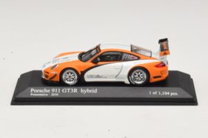 Porsche 911 997 GT3 R Hybrid Presentation 2010 Minichamps 1:43 410108900 Kovina